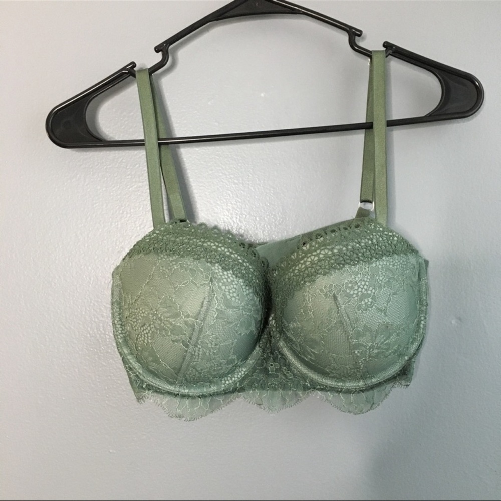 Victoria’s Secret Uplift Balconete Bra